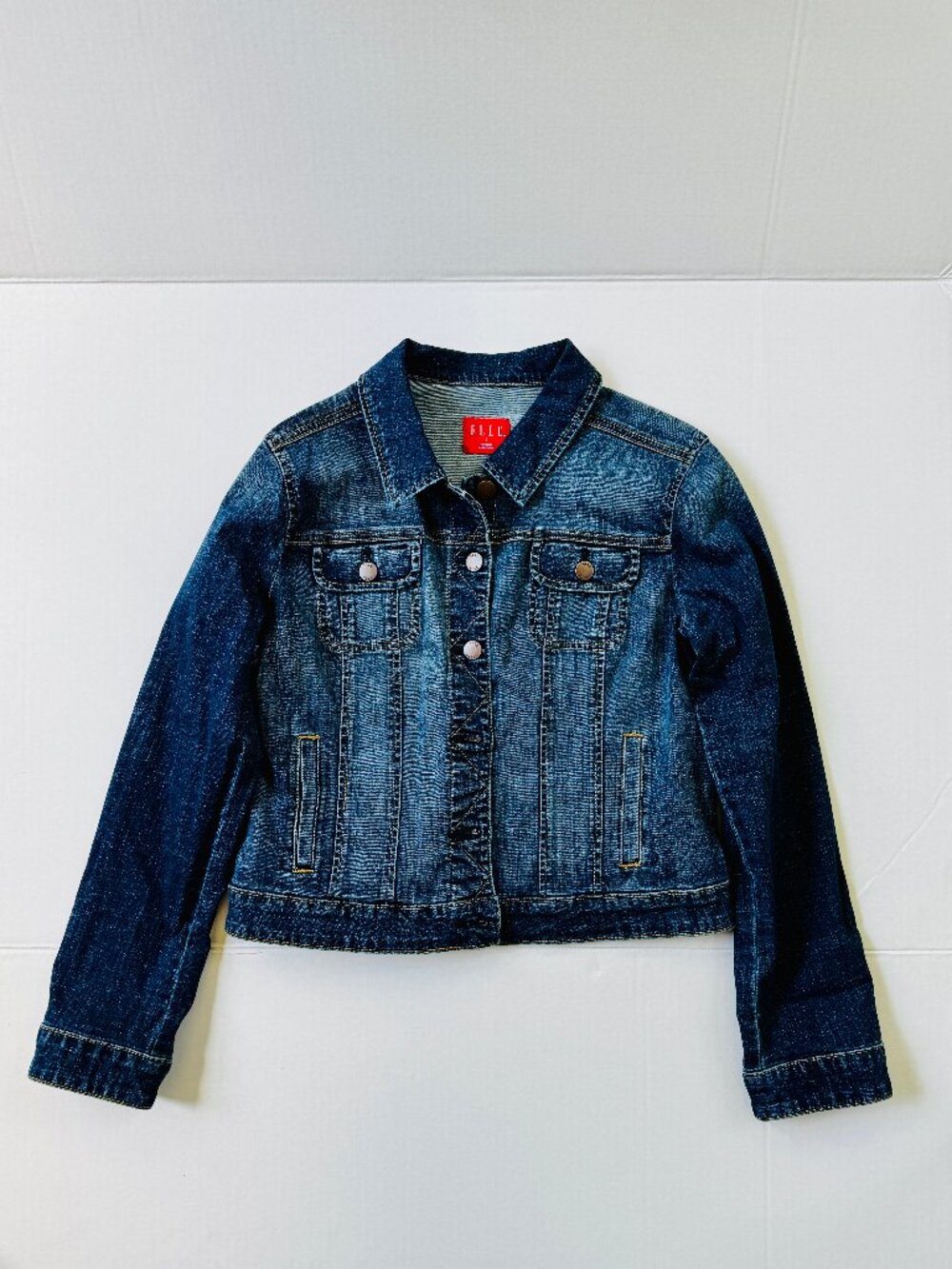 ELLE Denim Jean Jacket - Women's Trucker Button Front Short Fitted - Size Large